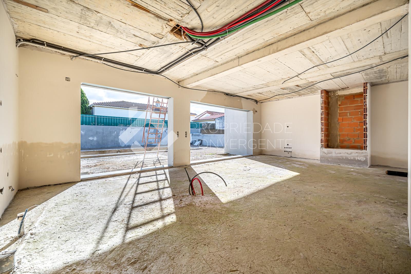 Moradia Isolada T4 com piscina - Azeitão