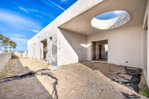 Moradia Isolada T4 com piscina - Azeitão