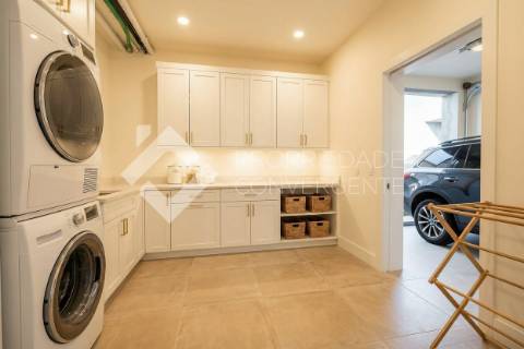 Moradia Isolada T4 com piscina - Azeitão