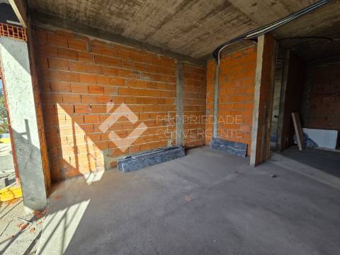 Moradia Isolada T5 com piscina - Azeitão