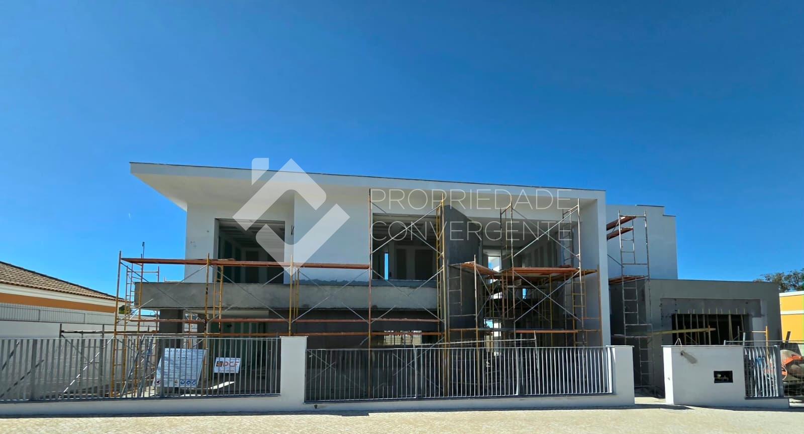 Moradia Isolada T5 com piscina - Azeitão