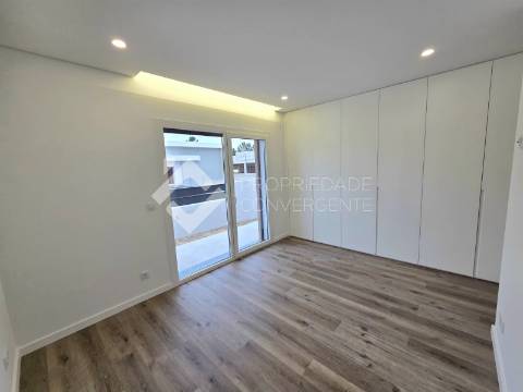 Moradia Isolada T4 no Pinhal do General - Fernão Ferro