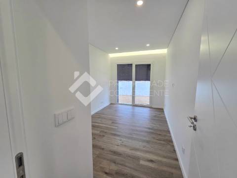 Moradia Isolada T4 no Pinhal do General - Fernão Ferro