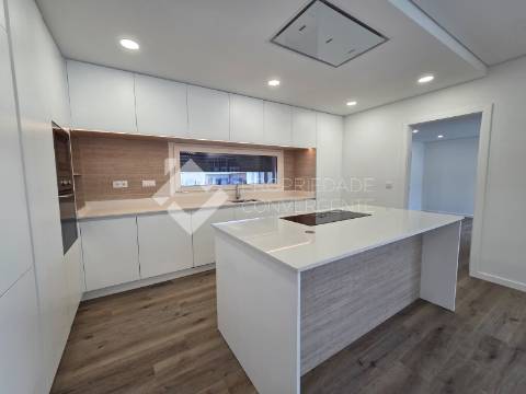 Moradia Isolada T4 no Pinhal do General - Fernão Ferro