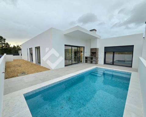 Moradia Isolada T4 no Pinhal do General - Fernão Ferro