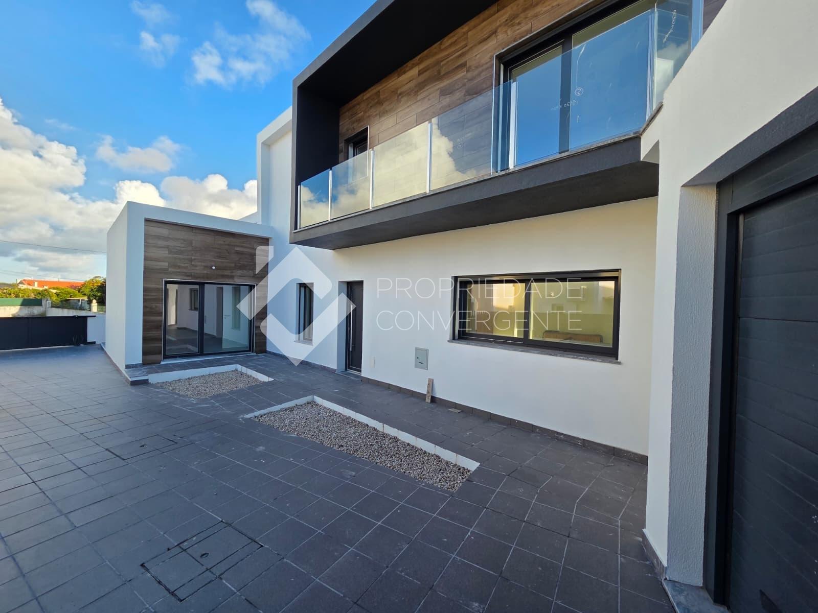 Moradia Isolada T5 Venda em Azeitão (São Lourenço e São Simão),Setúbal