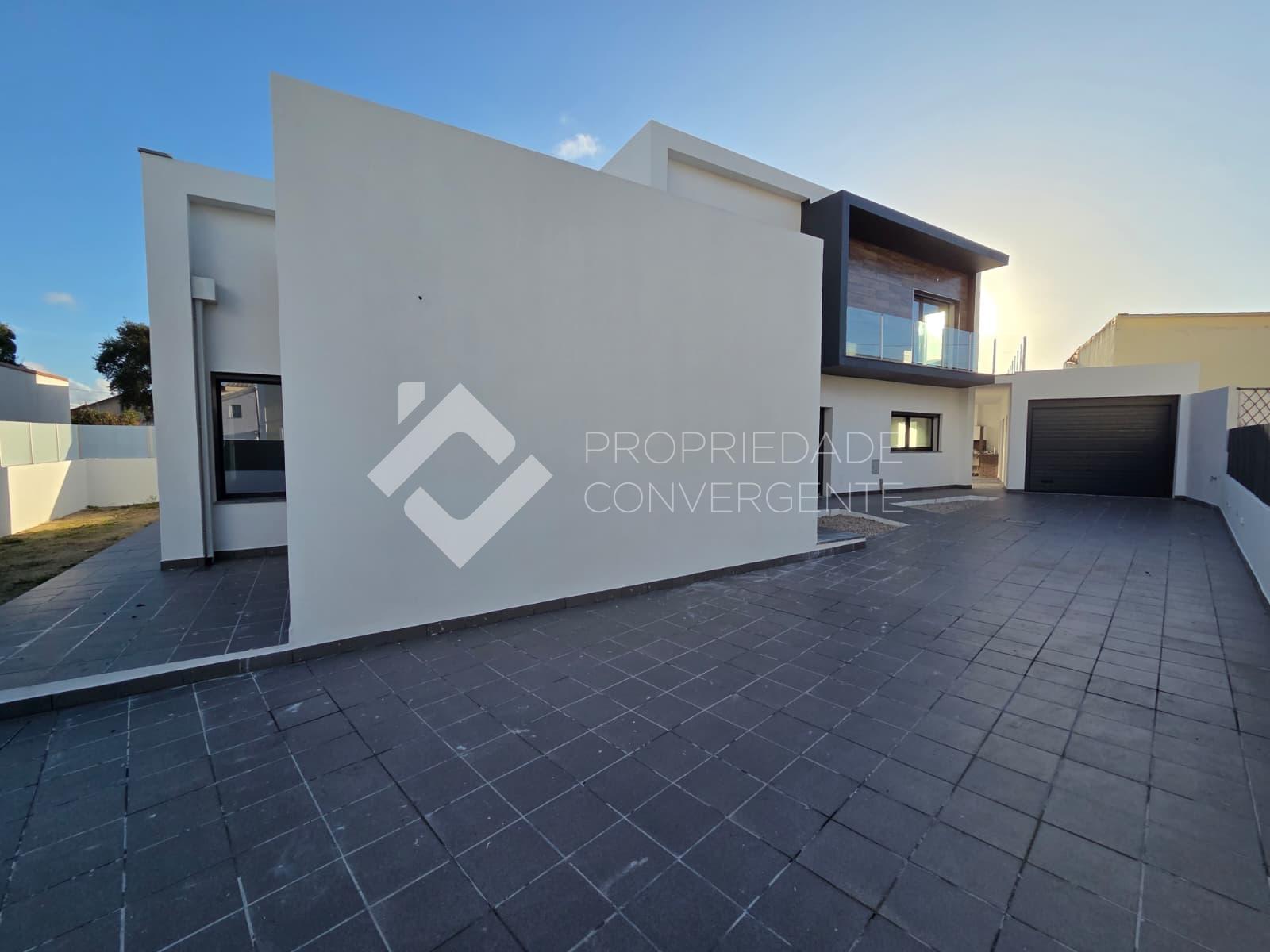 Moradia Isolada T5 Venda em Azeitão (São Lourenço e São Simão),Setúbal