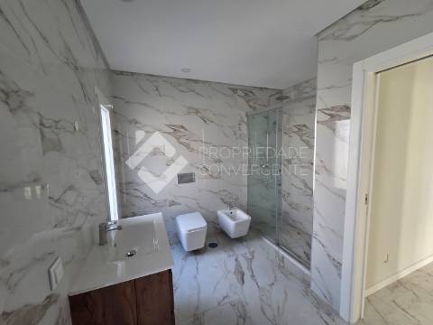 Moradia Isolada T5 Venda em Azeitão (São Lourenço e São Simão),Setúbal