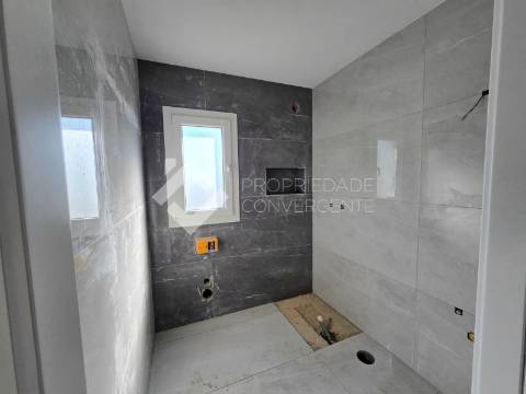 Moradia térrea T4 isolada - Palmela