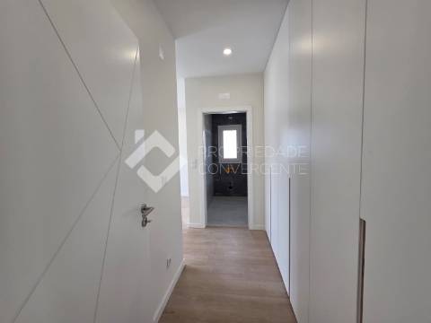 Moradia térrea T4 isolada - Palmela