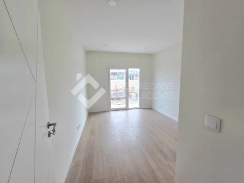 Moradia térrea T4 isolada - Palmela