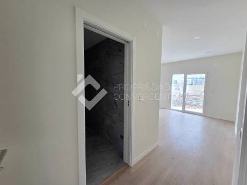 Moradia térrea T4 isolada - Palmela