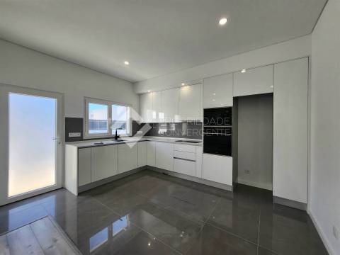 Moradia T3 - Fernão Ferro, Pinhal do General