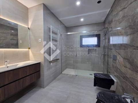 Moradia Isolada T3 com piscina - Azeitão