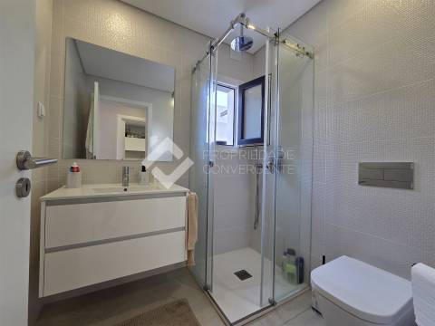 Moradia Geminada T4 - Fernão Ferro