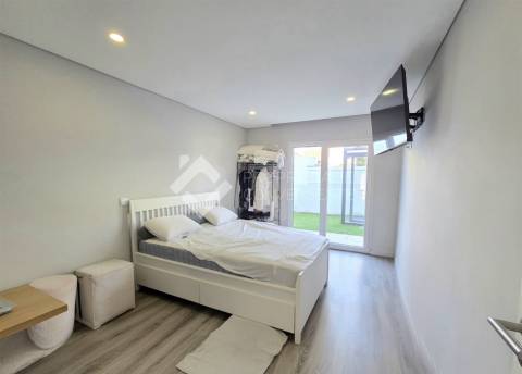 Moradia Geminada T4 - Fernão Ferro