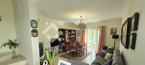 Moradia Geminada Triplex T3 - Quinta do Conde