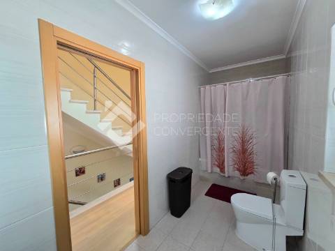 Moradia Geminada Triplex T3 - Quinta do Conde