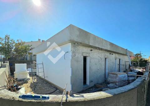 Moradia T3 - Pinhal do General, Fernão Ferro