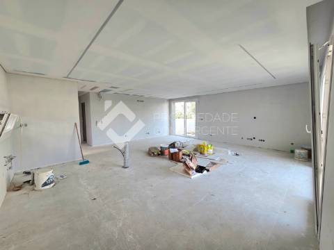 Moradia Isolada T4 no Pinhal do General - Fernão Ferro