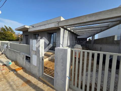 Moradia Isolada T4 no Pinhal do General - Fernão Ferro