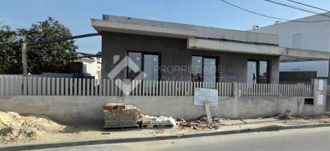 Moradia Isolada T4 no Pinhal do General - Fernão Ferro