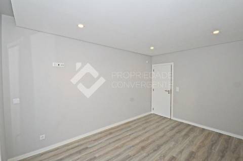 Moradia Geminada T4 - Fernão Ferro