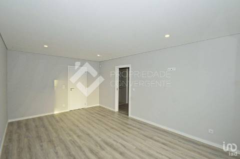 Moradia Geminada T4 - Fernão Ferro