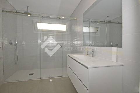 Moradia Geminada T4 - Fernão Ferro