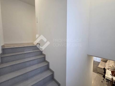 Moradia Geminada T3 - Fernão Ferro