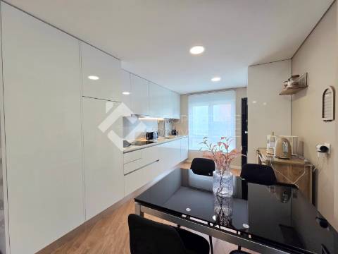 Apartamento T2 - Loures