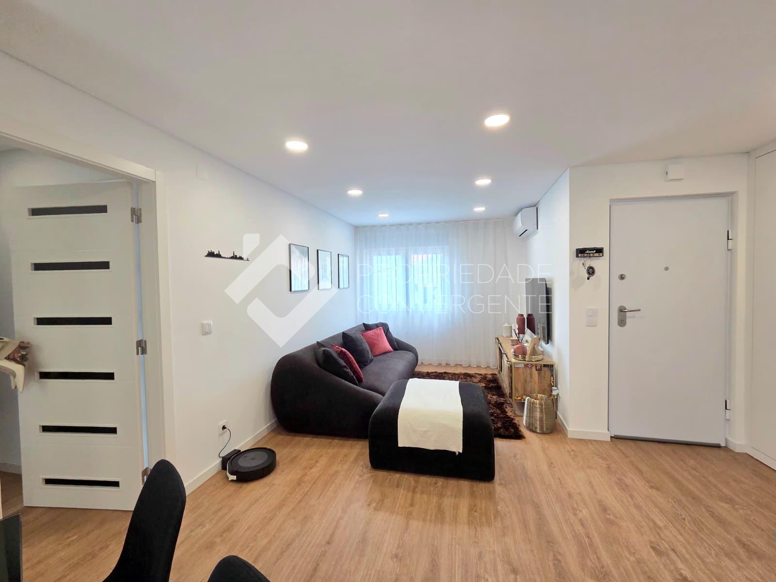 Apartamento T2 - Loures