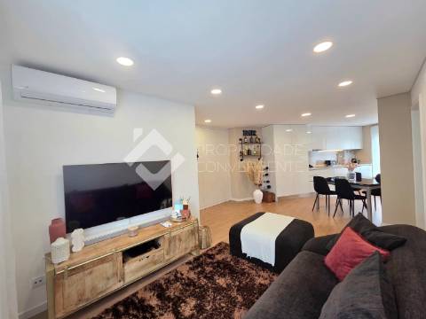 Apartamento T2 - Loures