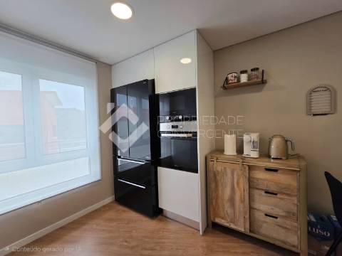 Apartamento T2 - Loures