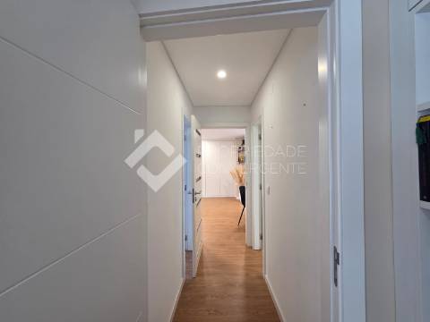 Apartamento T2 - Loures