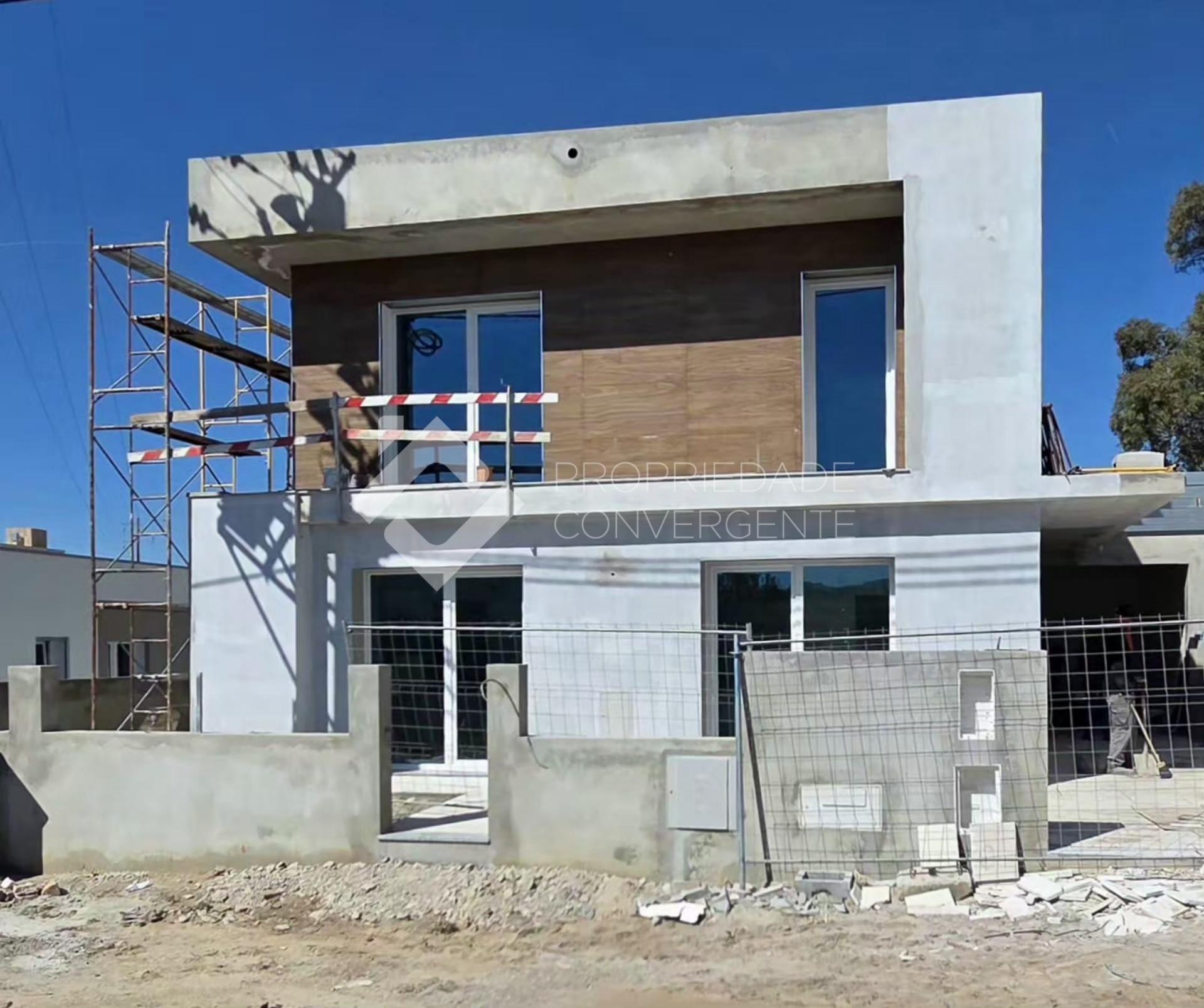 Moradia Isolada T4 com piscina - Azeitão