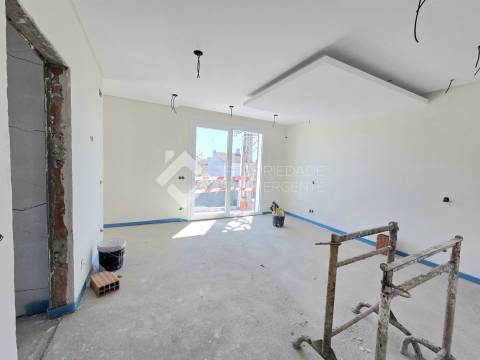 Moradia Isolada T4 com piscina - Azeitão