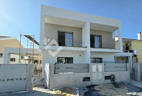 Moradia Geminada T3 - Pinhal do General