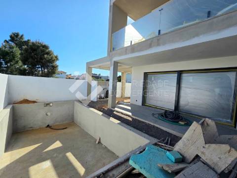 Moradia Geminada T4 - Fernão Ferro