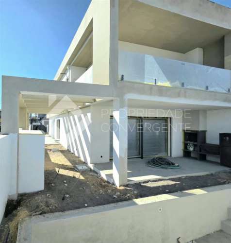 Moradia Geminada T4 - Fernão Ferro