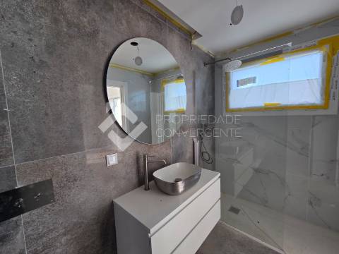 Moradia Geminada T4 - Fernão Ferro