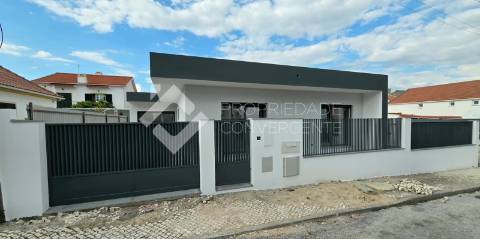 Moradia Térrea Isolada T4 - Quinta do Conde