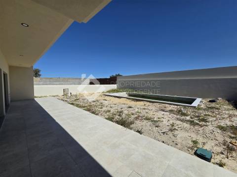 Moradia de Luxo T4 com piscina - Azeitão