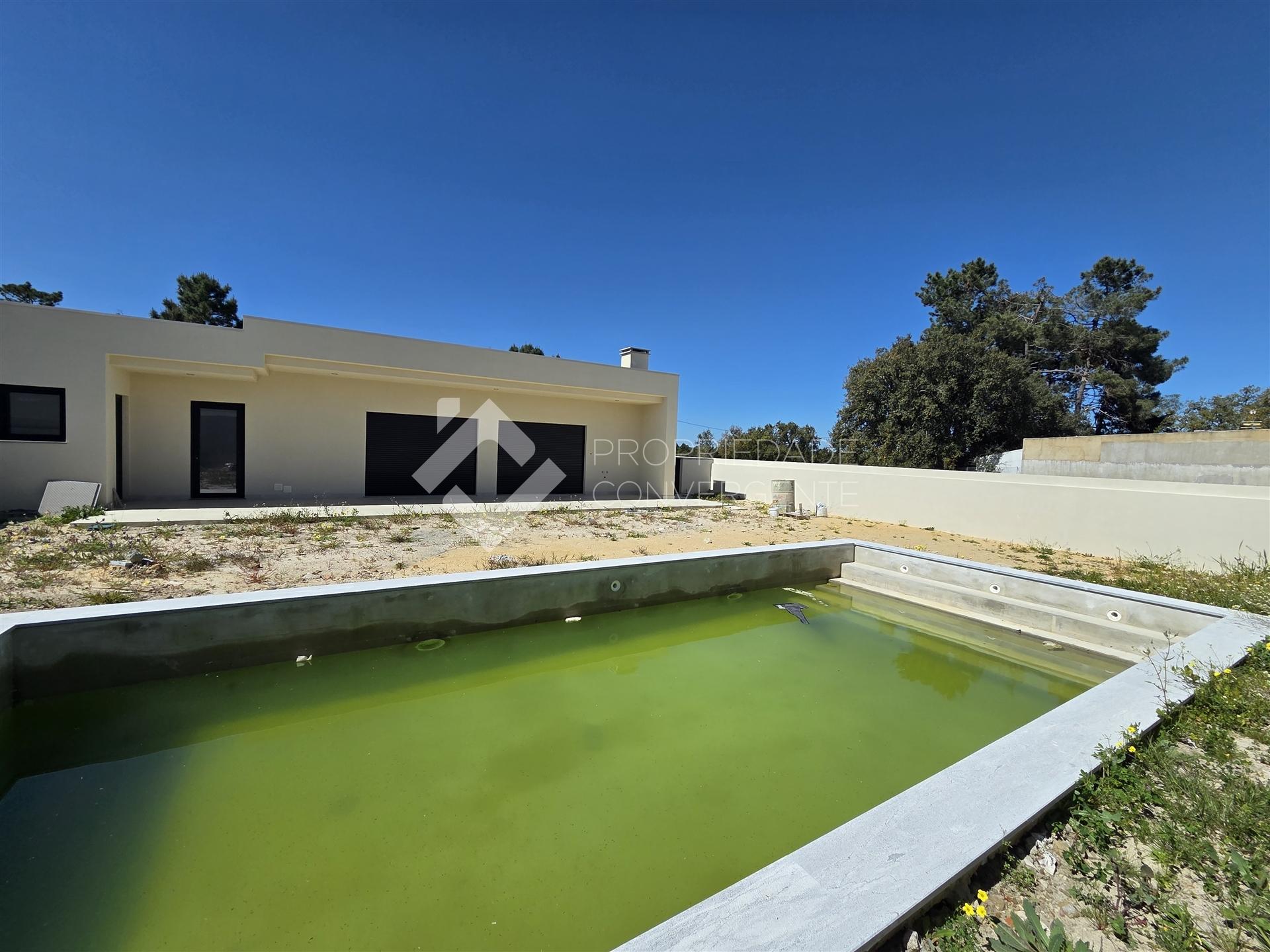 Moradia de Luxo T4 com piscina - Azeitão