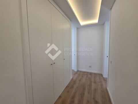 Moradia de Luxo T4 com piscina - Azeitão
