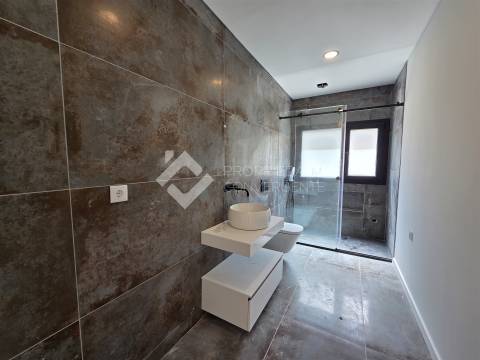 Moradia de Luxo T4 com piscina - Azeitão