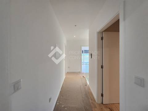 Moradia Isolada T4 com piscina - Azeitão