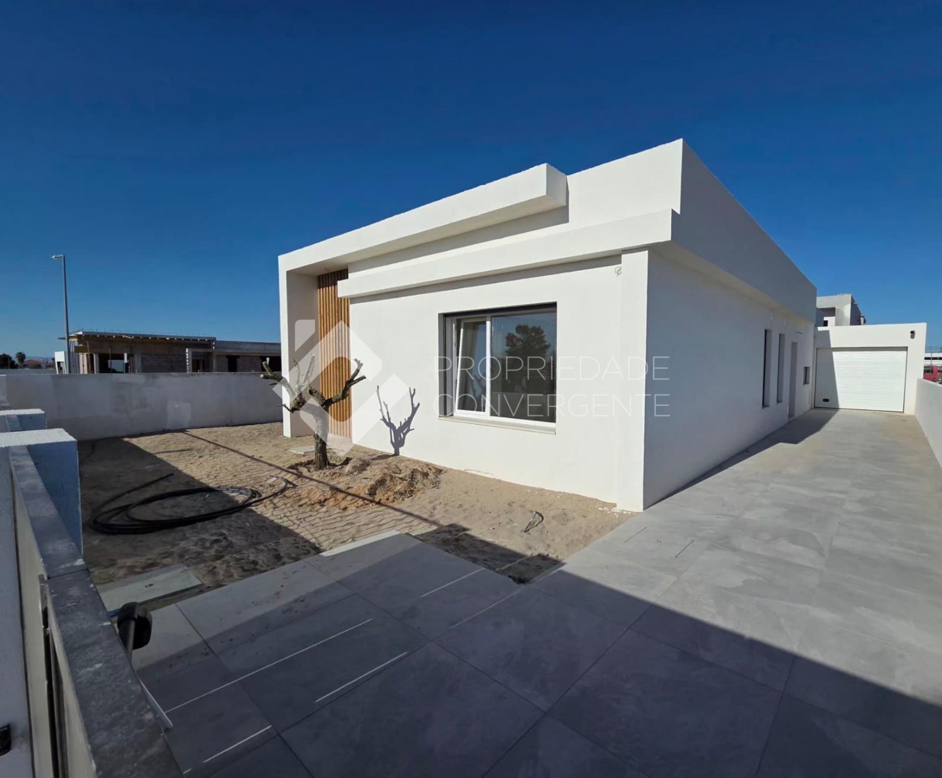 Moradia Isolada T3 com piscina - Azeitão