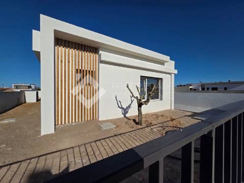 Moradia Isolada T3 com piscina - Azeitão