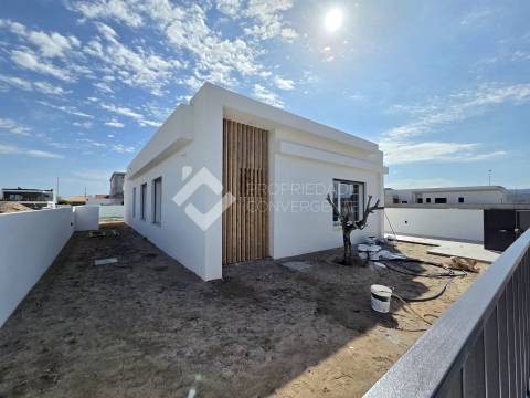 Moradia Isolada T3 com piscina - Azeitão